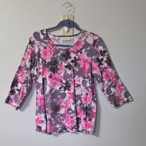 Women's d&co Floral Pink and Gray Top